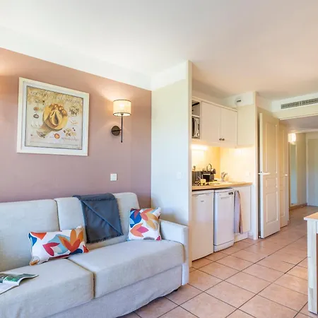 Aparthotel Résidence Pierre&vacances Le Hameau De La Pinède