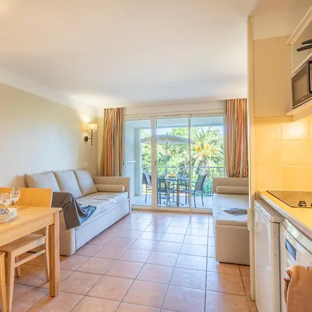 Aparthotel Résidence Pierre&vacances Le Hameau De La Pinède Hyères