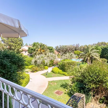 Aparthotel Résidence Pierre&vacances Le Hameau De La Pinède 3*