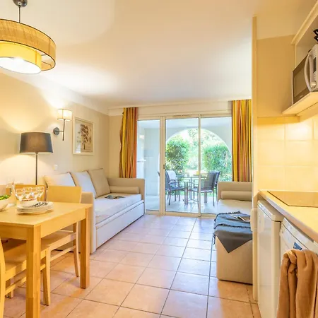 Aparthotel Résidence Pierre&vacances Le Hameau De La Pinède