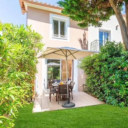 Aparthotel Résidence Pierre&vacances Le Hameau De La Pinède Hyères