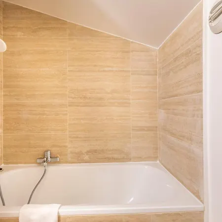 Aparthotel Résidence Pierre&vacances Le Hameau De La Pinède