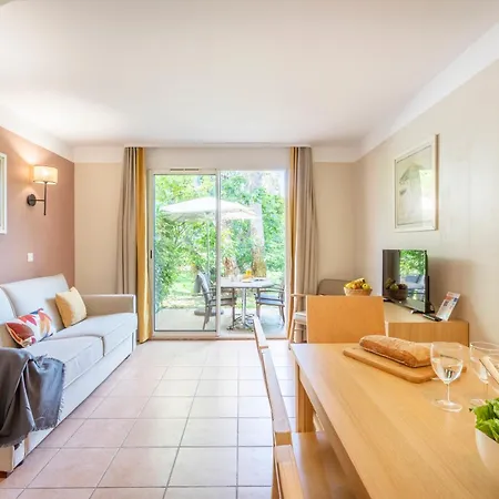Aparthotel Résidence Pierre&vacances Le Hameau De La Pinède Hyères