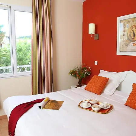 Aparthotel Résidence Pierre&vacances Le Hameau De La Pinède