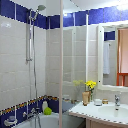 Résidence Pierre&vacances Le Hameau De La Pinède 3* Hyères