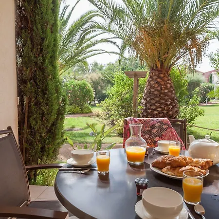 Aparthotel Résidence Pierre&vacances Le Hameau De La Pinède 3*