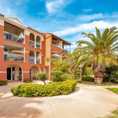 Résidence Pierre&vacances Le Hameau De La Pinède 3* Hyères