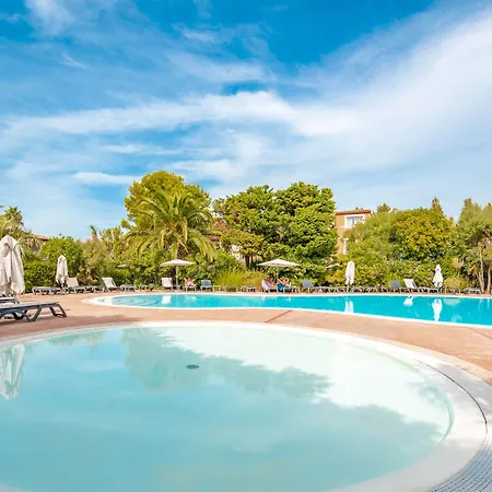 Résidence Pierre&vacances Le Hameau De La Pinède Aparthotel Hyères