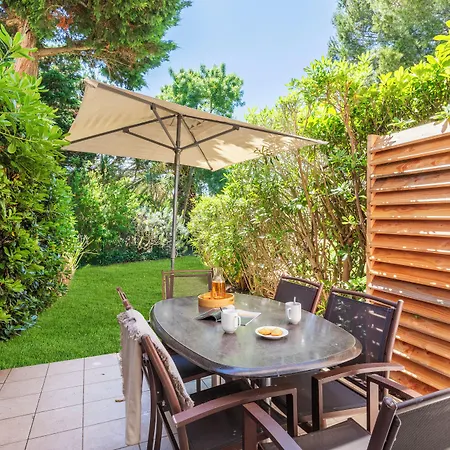 Résidence Pierre&vacances Le Hameau De La Pinède 3*