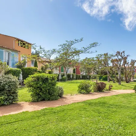 Résidence Pierre&vacances Le Hameau De La Pinède Hyères