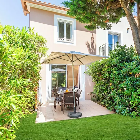 Résidence Pierre&vacances Le Hameau De La Pinède Aparthotel 3*