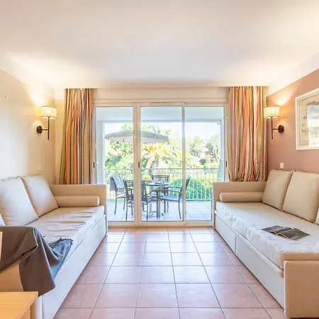 Pierre & Le Hameau De La Pinede 3* Hyeres