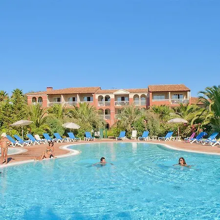 Pierre & Le Hameau De La Pinede Aparthotel 3*